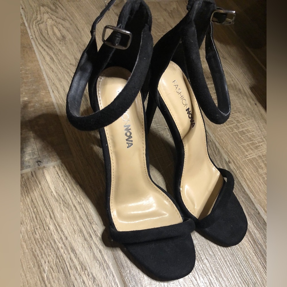 Fashion Nova “Make You A Believer Heel” - Picture 7 of 11